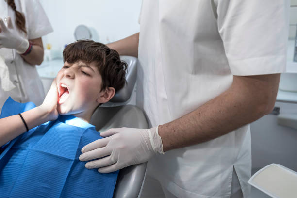 Best Emergency Tooth Extraction in Syracuse, KS